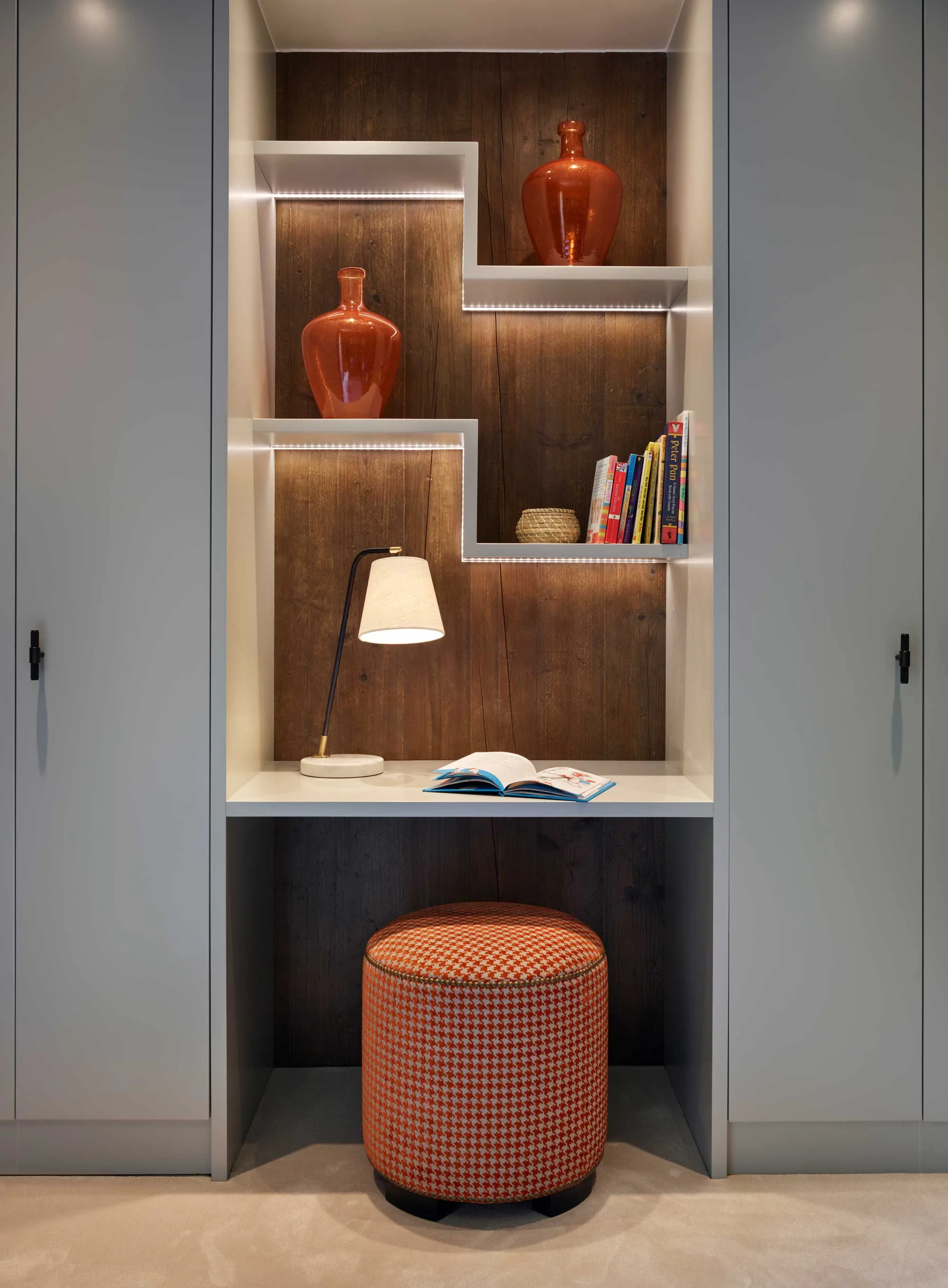 Poolhouse Lakes Wardrobe Lutron Lights 1