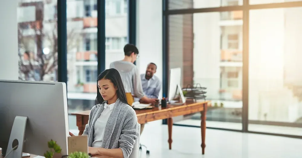 People using a commercial workspace