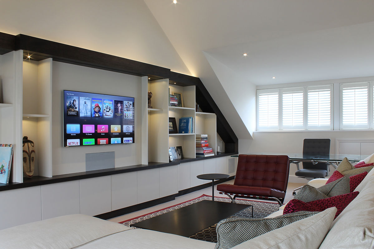Picture of a ventian blinds system that is electric