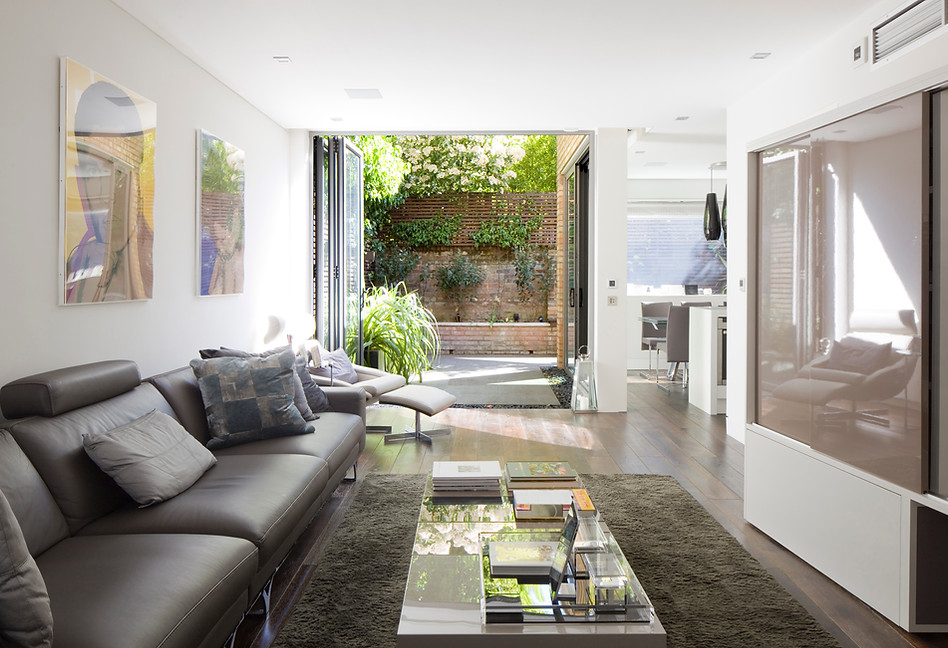 St John’s Wood residence with Lutron lighting and Savant control